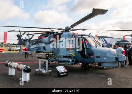 AgustaWestland AW159 Wildcat AH1 Hubschrauber ZZ386 auf der Farnborough International Airshow Messe 2014, Großbritannien. Britische Armee, Army Air Corps AH1 Waffen Stockfoto