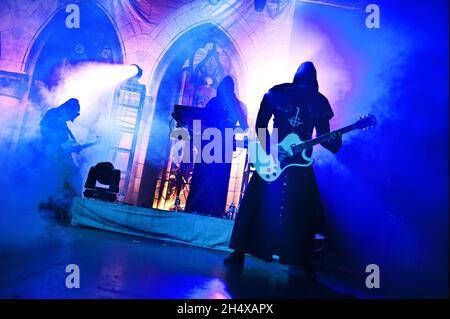 Die schwedische Heavy Metal Band Ghost konzertiert während der Jagermeister Music Tour 2013 in 02 Academy - Birmingham Stockfoto