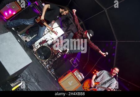 Jimmy Stadt vom Polar Bear Club im Konzert während des Slam Dunk Festival 2013 - Wolverhampton Stockfoto