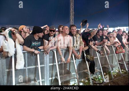 Festivalbesucher beim Download Festival im Donington Park. Stockfoto