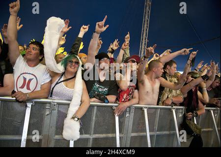 Festivalbesucher beim Download Festival im Donington Park. Stockfoto