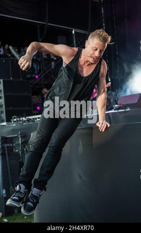 Macklemore live auf der Bühne am 1. Tag beim Leeds Festival am 22. August 2014 im Bramham Park, Leeds Stockfoto