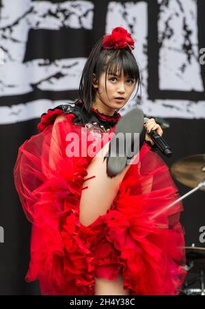 Babymetal spielt am 3. August im 30 2015 Bramham Park, Yorkshire, Großbritannien, live auf der Bühne des Leeds Festivals Stockfoto