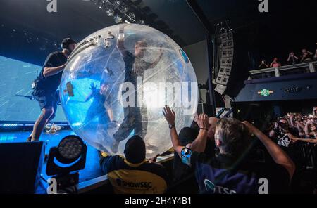 Diplo von Major Lazer spielt live auf der Bühne der Akademie 02 am 14 2015. Oktober in Birmingham, Großbritannien Stockfoto