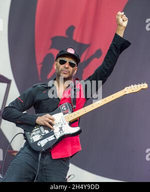 Tom Morello von Prophets of Rage spielt live auf der Bühne am 1. Tag des Download Festivals im Donington Park, Großbritannien. Bilddatum: Freitag, 09. Juni 2017. Foto: Katja Ogrin/ EMPICS Entertainment. Stockfoto