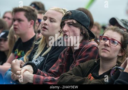 Festivalbesucher am 2. Tag des Download Festivals im Donington Park, Großbritannien. Bilddatum: Samstag, 10. Juni 2017. Foto: Katja Ogrin/ EMPICS Entertainment. Stockfoto