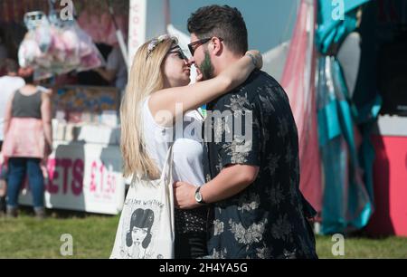 Festivalbesucher beim Leeds Festival 2017 im Bramham Park, Yorkshire, Großbritannien. Bilddatum: Samstag, 26. August 2017. Foto: Katja Ogrin/ EMPICS Entertainment. Stockfoto