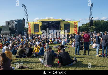 Festivalbesucher beim Leeds Festival 2017 im Bramham Park, Yorkshire, Großbritannien. Bilddatum: Samstag, 26. August 2017. Foto: Katja Ogrin/ EMPICS Entertainment. Stockfoto