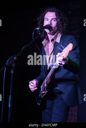 Todd Dorigo von INK. Tritt am 22. Mai 2018 in Wolverhampton, England, auf der Bühne der Slade Rooms auf. Bilddatum: Dienstag, 22. Mai 2018. Foto: Katja Ogrin/ EMPICS Entertainment. Stockfoto