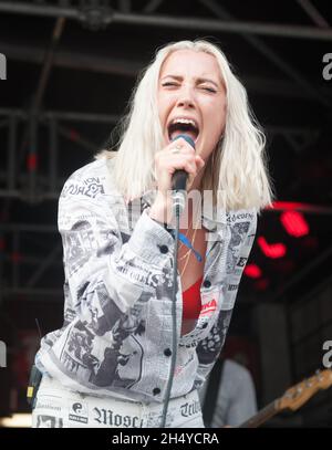 Yonaka treten am 1. Tag des All Points East Festivals im Victoria Park in London auf. Bilddatum: Freitag, 25. Mai 2018. Foto: Katja Ogrin/ EMPICS Entertainment. Stockfoto