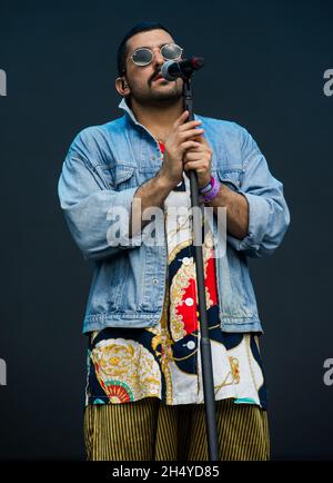 Hamed Sinno von Mashrou' Leila tritt am 3. Tag des All Points East Festivals im Victoria Park am 27. Mai 2018 in London, England, live auf der Bühne auf. Bilddatum: Sonntag, 27. Mai 2018. Foto: Katja Ogrin/ EMPICS Entertainment. Stockfoto