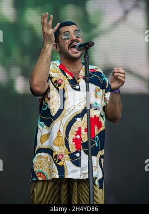 Hamed Sinno von Mashrou' Leila tritt am 3. Tag des All Points East Festivals im Victoria Park am 27. Mai 2018 in London, England, live auf der Bühne auf. Bilddatum: Sonntag, 27. Mai 2018. Foto: Katja Ogrin/ EMPICS Entertainment. Stockfoto