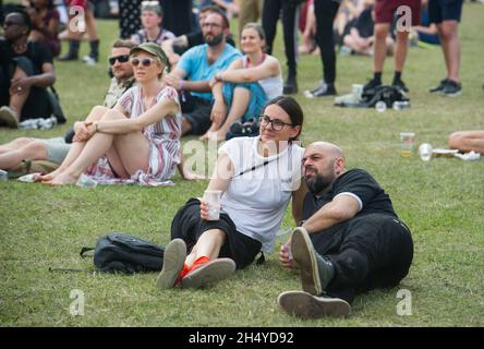 Festivalbesucher am 3. Tag des All Points East Festivals im Victoria Park am 27. Mai 2018 in London, England. Bilddatum: Sonntag, 27. Mai 2018. Foto: Katja Ogrin/ EMPICS Entertainment. Stockfoto