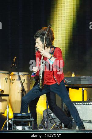 Ronnie Wood von den Rolling Stones tritt am 02. Juni 2018 in Coventry, England, auf der Bühne der Ricoh Arena auf. Bilddatum: Samstag, 02. Juni 2018. Foto: Katja Ogrin/ EMPICS Entertainment. Stockfoto