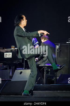 Nick Cave & The Bad Seeds treten am letzten Tag des All Points East Festivals im Victoria Park am 03. Juni 2018 in London, England, auf der Hauptbühne auf. Bilddatum: Sonntag, 03. Juni 2018. Foto: Katja Ogrin/ EMPICS Entertainment. Stockfoto