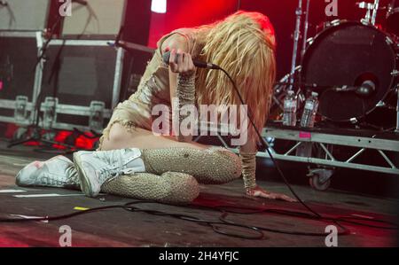 Arrow de Wilde von Starcrawler tritt am 3. Tag des Leeds Festivals am 26. August 2018 im Bramham Park Leeds, England, auf der Bühne auf. Bilddatum: Sonntag, 26. August 2018. Foto: Katja Ogrin/ EMPICS Entertainment. Stockfoto