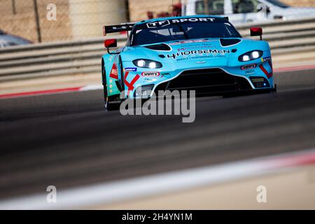 33 Keating Ben (usa), Pereira Dylan (Lux), Fraga Felinne (BH), TF Sport, Aston Martin Vantage AMR, Aktion während der 8 Stunden von Bahrain, 6. Lauf der FIA-Langstrecken-Weltmeisterschaft 2021, FIA WEC, auf dem Bahrain International Circuit, vom 4. Bis 6. November 2021 in Sakhir, Bahrain - Foto: Joao Filipe/DPPI/LiveMedia Stockfoto