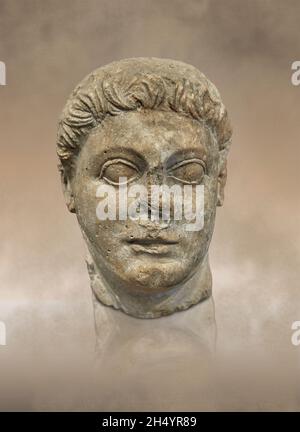 Ptolemäische ägyptische Statue Skulptur des Ptolemäus II Philadelphus König von Ägypten, 2. Oder ist c. BC, Marmor . Louvre Museum Inv. MNE947. Stockfoto