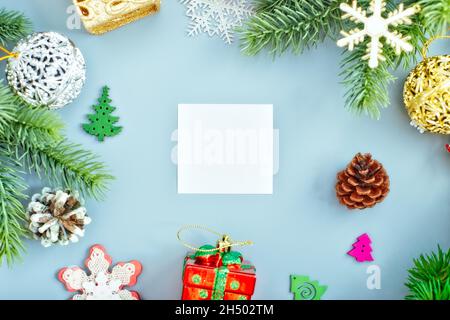Frohe weihnachtskarte. Thema Winterurlaub. Frohes neues Jahr. Platz für Text Stockfoto
