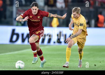 Rom, Italien. November 2021. Nicolo' Zaniolo von AS Roma während des UEFA Conference League-Spiels zwischen Roma und Bodo Glimt im Stadio Olimpico, Rom, Italien am 4. November 2021. Kredit: Giuseppe Maffia/Alamy Live Nachrichten Stockfoto