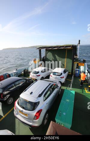 Largs, North Ayrshire, Schottland, Großbritannien. Der kaledonische Fährdienst McBrayne ( Cal Mac ) zwischen Largs und Great Cumbrae Island ( Millport ) Stockfoto