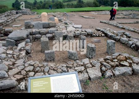 Dolichenum Tempel zum Jupiter Dolichenus grub römische Ruinen in Vindolanda Fort und Museum, Bardon Mill, Hexham, Northumberland, England, VEREINIGTES KÖNIGREICH Stockfoto