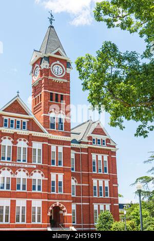Auburn Alabama, Auburn University, Samford Hall, Clock Tower, Verwaltungsgebäude Campus aus rotem Backstein, historisch Stockfoto