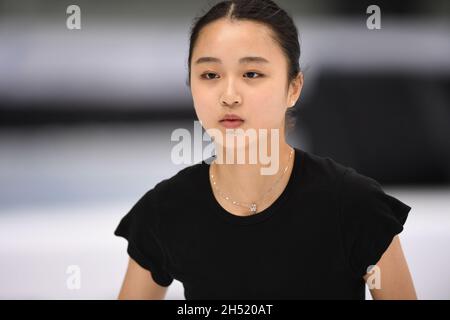 Turin, Italien. November 2021. Yi ZHU, China, während des Trainings beim ISU Grand Prix of Figure Skating - Gran Premio d'Italia, in Palavela, am 5. November 2021 in Turin, Italien. (Foto von Raniero Corbelletti/AFLO) Quelle: Aflo Co. Ltd./Alamy Live News Stockfoto