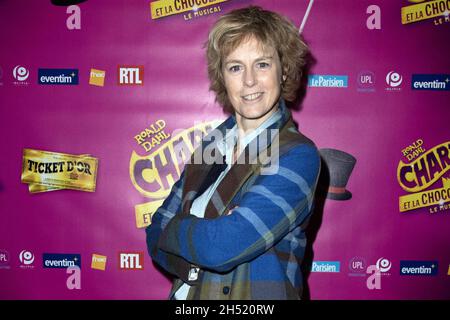 Paris, Frankreich. November 2021. Anne Richard bei der Musicalshow Charlie et La Chocolaterie Premiere am 05. November 2021 im Theatre du Gymnase in Paris, Frankreich. Foto von Aurore Marechal/ABACAPRESS.COM Quelle: Abaca Press/Alamy Live News Stockfoto