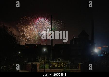 Gelübde über Harvey's Brewery Lewes Bonfire Feiern 2021 Stockfoto