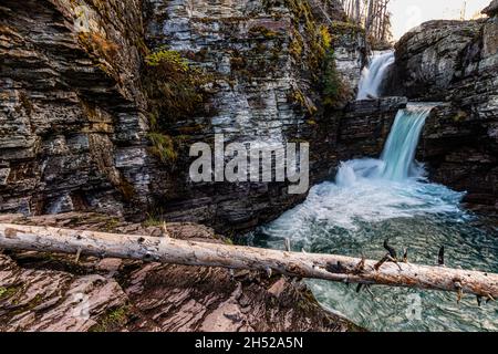 St. Mary Falls in Virginia Creek Valley, Glacier National Park, Montana, USA Stockfoto