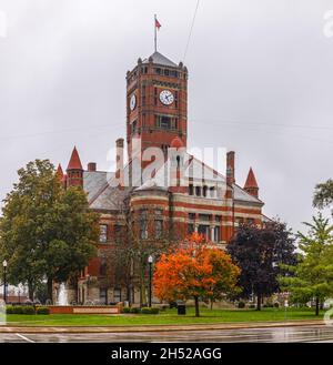 Bryan, Ohio, USA - 24. Oktober 2021: Das historische Williams County Courthouse Stockfoto