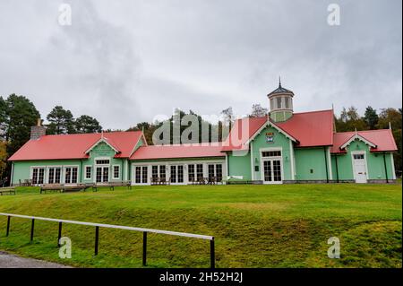 Braemar, Schottland - 17. Oktober 2021: Der Duke of Rothesay Highland Games Pavilion in den Cairngorms of Scotland Stockfoto