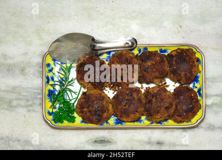 Beef Shaami Kebab, zubereitet mit Hackfleisch und indischen Gewürzen Stockfoto