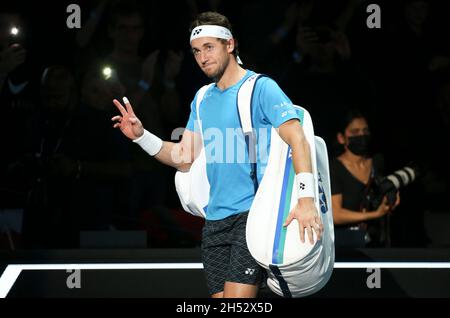 Paris, Frankreich. November 2021. Casper Ruud aus Norwegen während des Rolex Paris Masters 2021, ATP Masters 1000 Tennisturniers am 5. November 2021 in der Accor Arena in Paris, Frankreich - Foto Jean Catuffe / DPPI Credit: DPPI Media/Alamy Live News Stockfoto