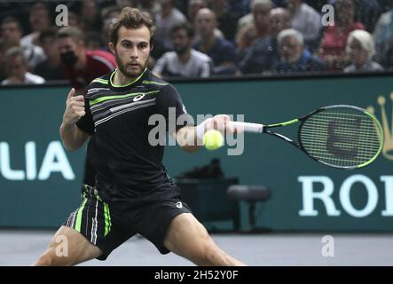 Paris, Frankreich. November 2021. Hugo Gaston aus Frankreich während des Rolex Paris Masters 2021, ATP Masters 1000 Tennisturniers am 5. November 2021 in der Accor Arena in Paris, Frankreich - Foto: Jean Catuffe/DPPI/LiveMedia Kredit: Unabhängige Fotoagentur/Alamy Live News Stockfoto