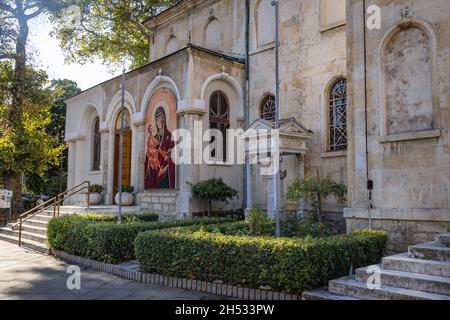 Kirche des Heiligen Nikolaus der Seeleute in Varna Stadt und Badeort im Golf von Varna, Region Nordbulgarien Stockfoto