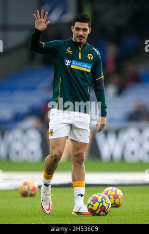 London, Großbritannien. 6. NOVEMBER Raul Jimenez von Wolverhampton erwärmt sich während des Premier League-Spiels zwischen Crystal Palace und Wolverhampton Wanderers am Samstag, 6. November 2021 im Selhurst Park, London. (Kredit: Federico Maranesi | MI Nachrichten) Kredit: MI Nachrichten & Sport /Alamy Live Nachrichten Stockfoto