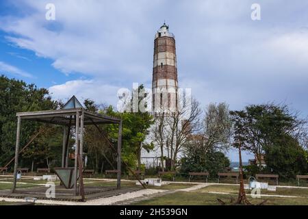 Leuchtturm in der Stadt Shabla und Badeort in der Provinz Dobritsch, nordöstlich von Bulgarien, Blick vom Park Stockfoto