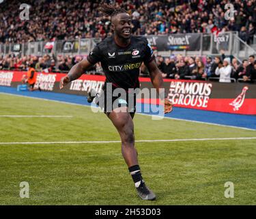 Rotimi Segun #11 von Saracens feiert nach einem Versuch in London, Großbritannien am 11/2/2021. (Foto von Richard Washbrooke/News Images/Sipa USA) Stockfoto