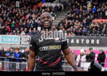 Rotimi Segun #11 von Saracens feiert nach einem Versuch in London, Großbritannien am 11/2/2021. (Foto von Richard Washbrooke/News Images/Sipa USA) Stockfoto