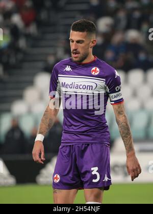 Turin, Italien. November 2021. Cristiano Biraghi (ACF Fiorentina) während Juventus FC vs ACF Fiorentina, italienische Fußballserie A Spiel in Turin, Italien, November 06 2021 Quelle: Independent Photo Agency/Alamy Live News Stockfoto