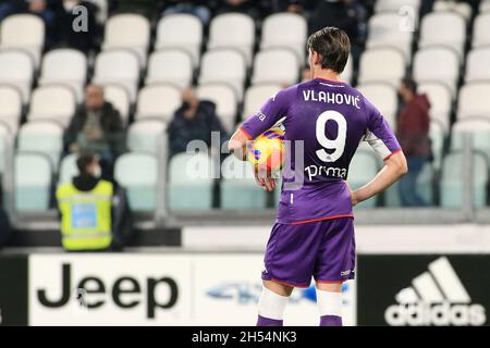 Turin, Italien. November 2021. Dusan Vlahovic (ACF Fiorentina) während Juventus FC vs ACF Fiorentina, italienische Fußballserie A Spiel in Turin, Italien, November 06 2021 Kredit: Unabhängige Fotoagentur/Alamy Live Nachrichten Stockfoto