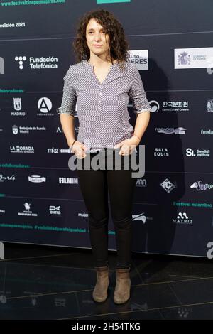 Madrid, Spanien. November 2021. Cecilia Gessa nimmt an der Fotoschau des Festivals „Cines Por Mujeres“ im Cine Palacio de la Prensa in Madrid Teil. Kredit: SOPA Images Limited/Alamy Live Nachrichten Stockfoto