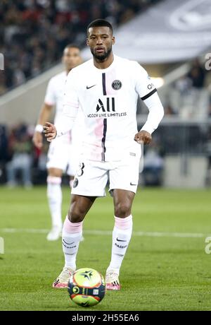 Georginio Wijnaldum von PSG während des Fußballspiels der französischen Ligue 1 zwischen Girondins de Bordeaux und Paris Saint-Germain am 6. November 2021 im Matmut Atlantique Stadion in Bordeaux, Frankreich - Foto: Jean Catuffe/DPPI/LiveMedia Stockfoto