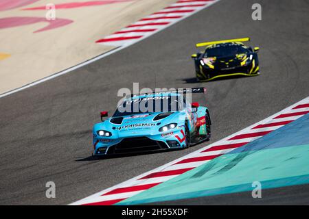 33 Huffaker Gregory (grb), Latorre Florian (Fra), Watson Andrew (grb), TF Sport, Aston Martin Vantage AMR, Aktion während der FIA-Langstrecken-Weltmeisterschaft 2021, FIA WEC, auf dem Bahrain International Circuit, am 7. November 2021 in Sakhir, Bahrain - Foto: Joao Filipe/DPPI/LiveMedia Stockfoto