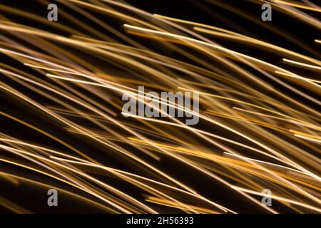 Abstrakter Hintergrund. Helle Linien. Aufwärtsbewegung, Wachstum, Technologie Stockfoto