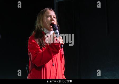 Greta Thunberg - hielt am 5. November 2021 eine Rede auf dem George Square, nachdem er während der COP26, Glasgow, Schottland, Großbritannien, mit Freitagen für die Zukunft marschiert war Stockfoto