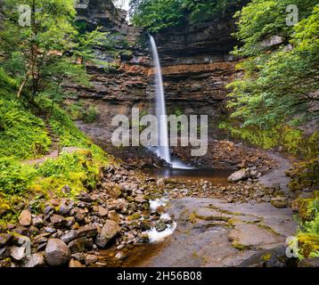 Langzeitaufnahme der Hardraw Force, Englands höchstem Wasserfall Stockfoto