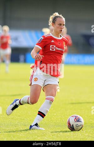 London, Großbritannien. November 2021. Martha Thomas von Manchester United Women in Aktion während des Spiels. Barclays Women's Super League Match, Tottenham Hotspur Women gegen Manchester United Women im Hive Stadium in London am Sonntag, 7. November 2021. Dieses Bild darf nur für redaktionelle Zwecke verwendet werden. Nur zur redaktionellen Verwendung, Lizenz für kommerzielle Nutzung erforderlich. Keine Verwendung bei Wetten, Spielen oder Veröffentlichungen in einem Club/einer Liga/einem Spieler.pic von Steffan Bowen/Andrew Orchard Sports Photography/Alamy Live News Credit: Andrew Orchard Sports Photography/Alamy Live News Stockfoto